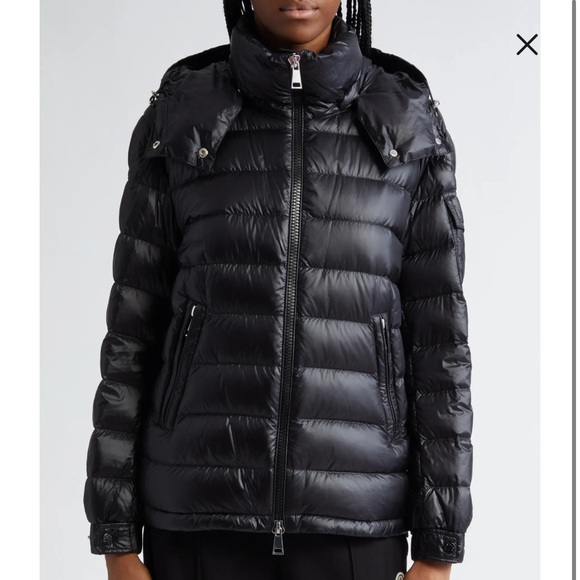 Moncler Dalles Hooded Short Down Jacket - Picture 5 of 10